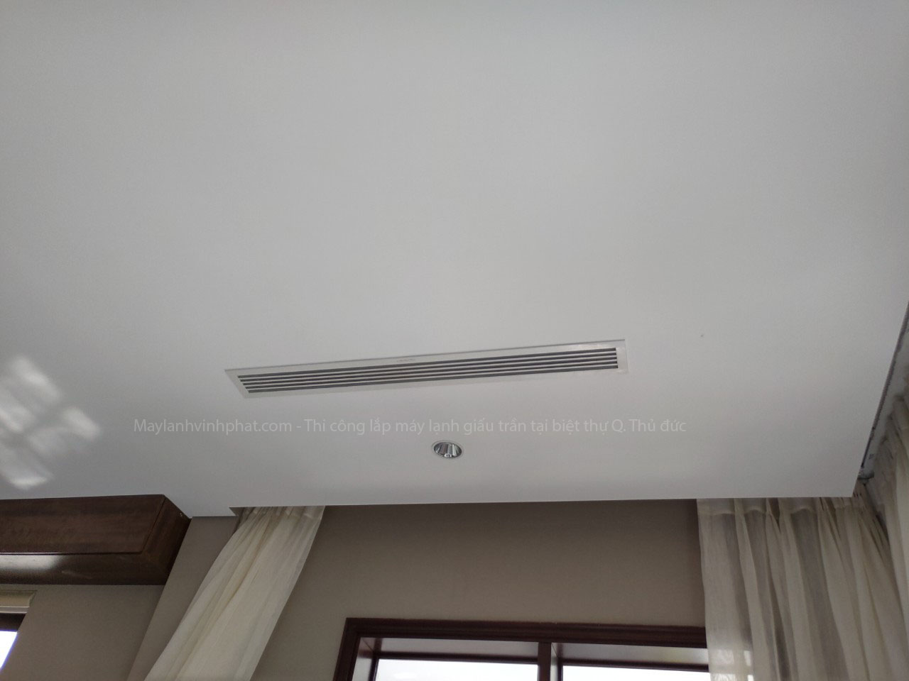 Máy lạnh giấu trần nối ống gió Daikin FDBNQ18MV1/ RNQ18MV1 – Gas R410a công suất 2 ngựa | BigBuy360 - bigbuy360.vn